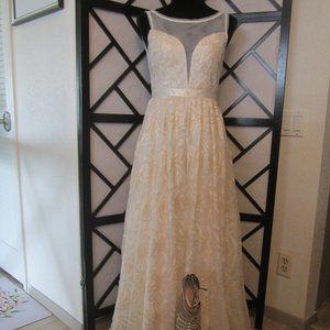 Adrianna Papell Sz 2 /Cream/Gold Sequin Maxi Dress